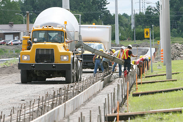 Best Local Concrete Companies  in Buckner, MO